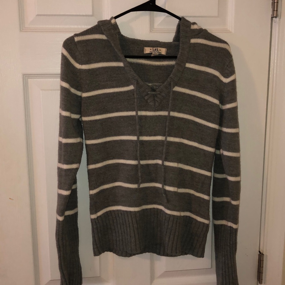 L.e.i Cardigan Sweater